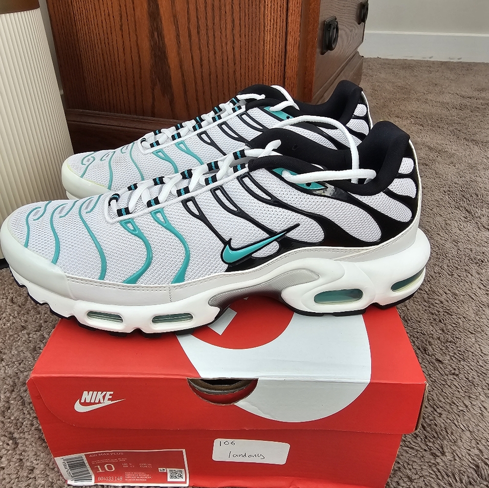 Nike Air Max Plus DS MEN SIZE 10